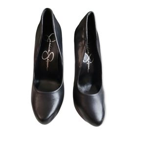 Jessica Simpson Waleo Pump